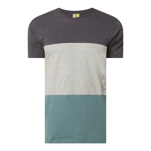 T-shirt ze wzorem w blokowe pasy model ‘Ben’ 79.99PLN