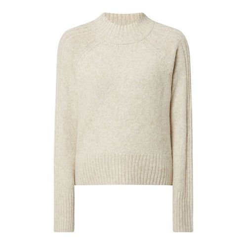 Sweter krótki z dodatkiem wełny model ‘Macadamia’ 149.99PLN