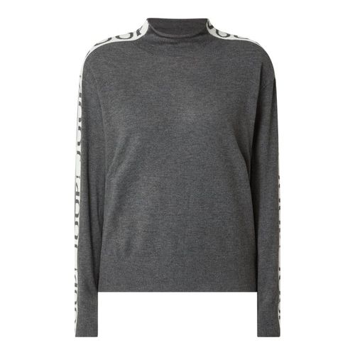 Sweter z paskami z logo model ‘Kinsala’ 449.00PLN