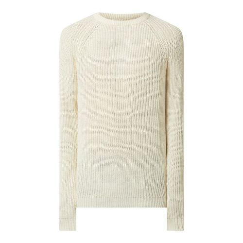 Sweter z prążkowaną fakturą model ‘Tony’ 79.99PLN