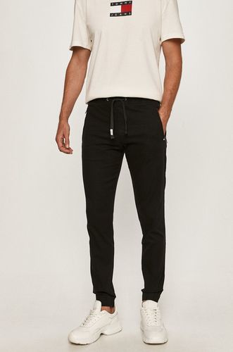 Tommy Jeans spodnie 399.99PLN