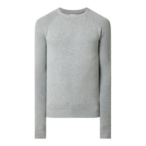 Sweter z rękawami raglanowymi 149.99PLN