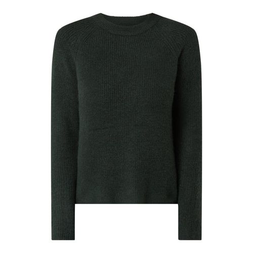 Sweter z prążkowaną fakturą model ‘Ellen’ 119.99PLN