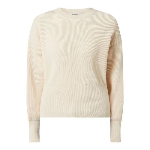 Sweter z prążkowaną fakturą model ‘Lydia’ 299.99PLN