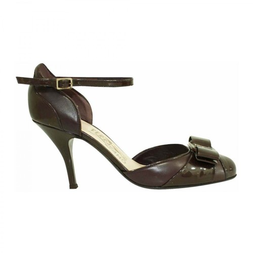 Salvatore Ferragamo Pre-owned, pre-owned Heels Condition Very Good Brązowy, female, 1683.86PLN