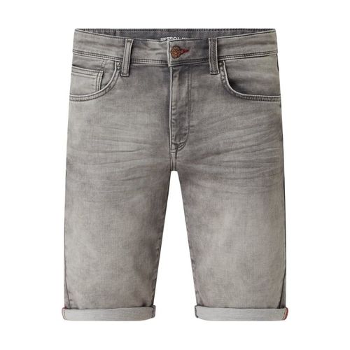 Bermudy jeansowe z dodatkiem streczu model ‘Jackson’ 179.99PLN