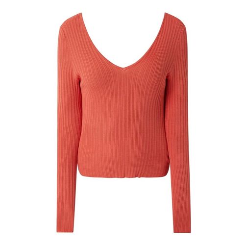Sweter z prążkowaną fakturą model ‘Mary’ 89.99PLN