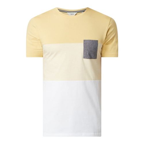 T-shirt z kieszenią na piersi model ‘Riggin’ 69.99PLN